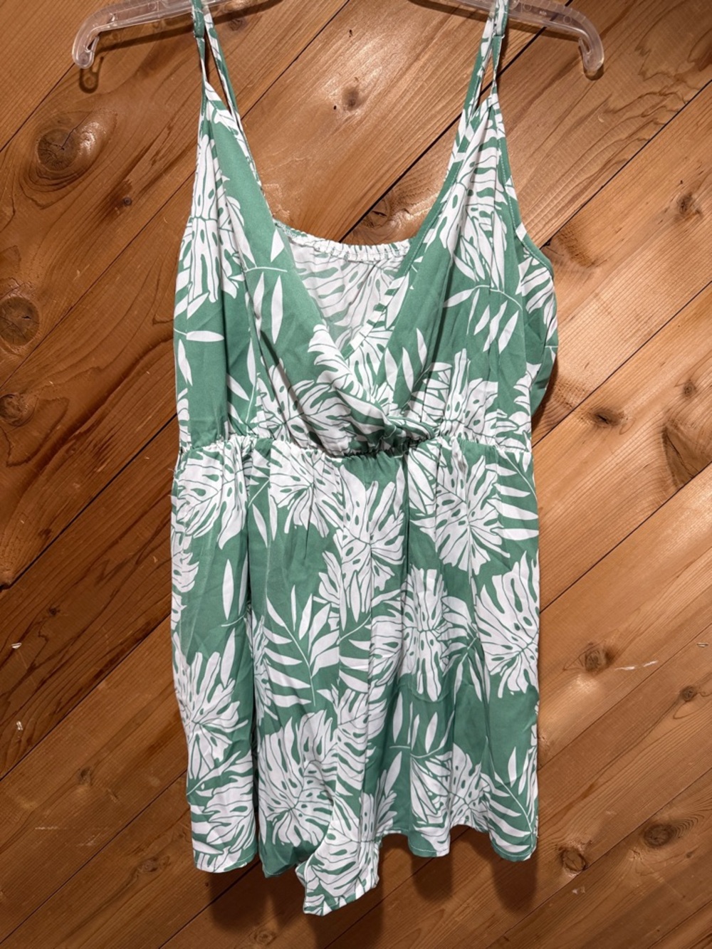 Cupshe Green & White Tropical Print Romper